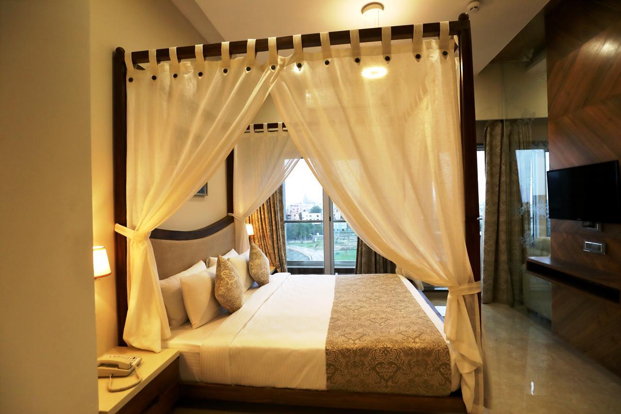 Vits Devbhumi, Dwarka Hotel Екстериор снимка